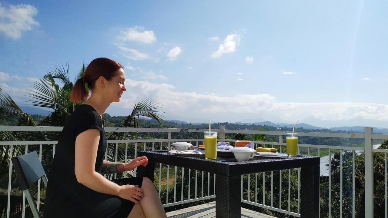 קנדי Mahaweli View Inn מראה חיצוני תמונה