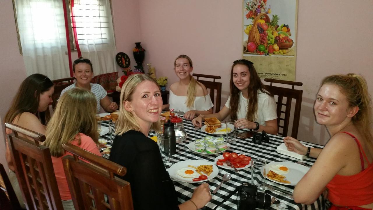 קנדי Mahaweli View Inn מראה חיצוני תמונה