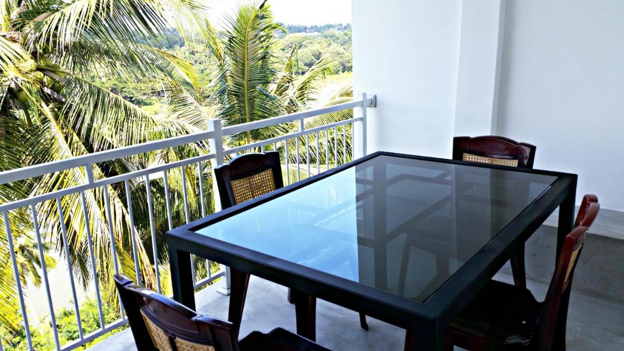קנדי Mahaweli View Inn מראה חיצוני תמונה
